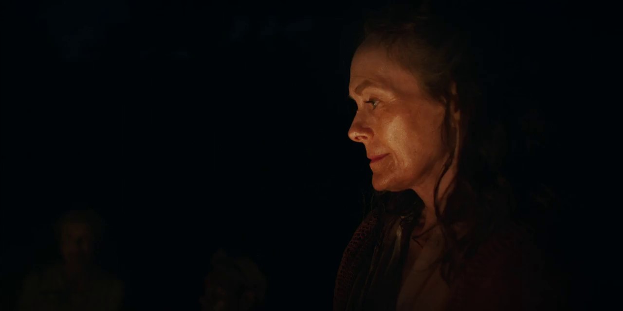 House of Spoils (2024) AMZN WEB-DL Hindi + English 720p x264 AVC HE-AAC 2.0 ESub.mkv.0004